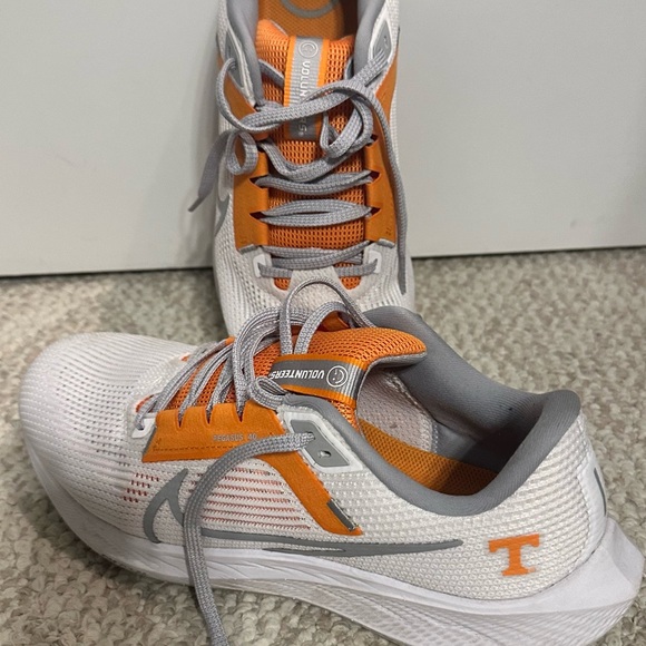 women's nike tennessee shoes